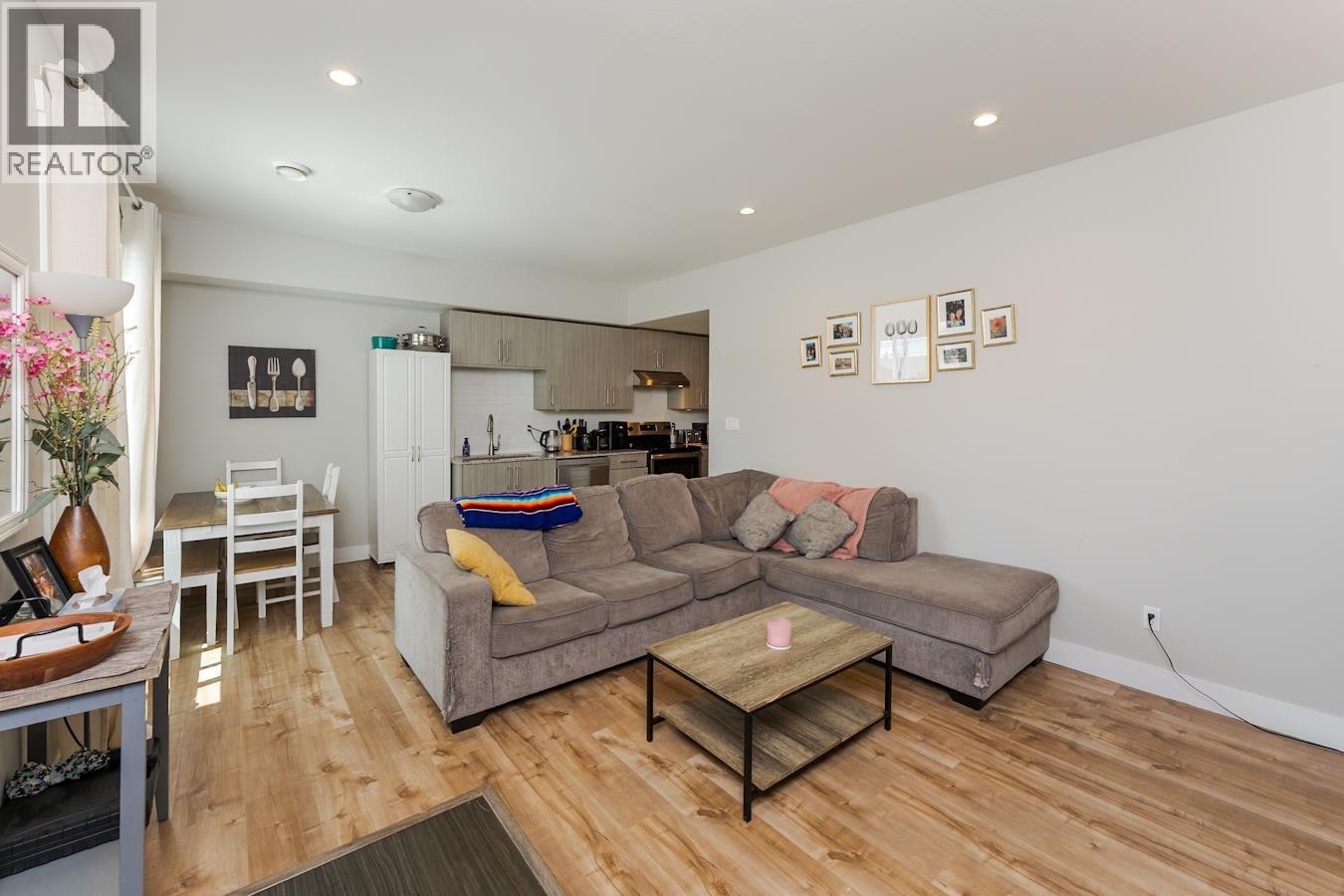 1648 9TH AVENUE - 19