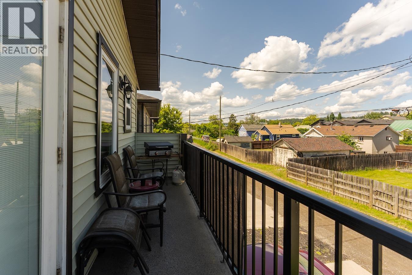 1648 9TH AVENUE - 35