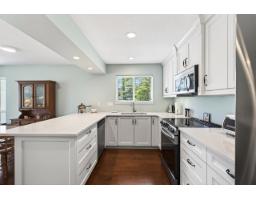 202 15717 Marine Drive, White Rock, BC V4B1E4 Photo 17