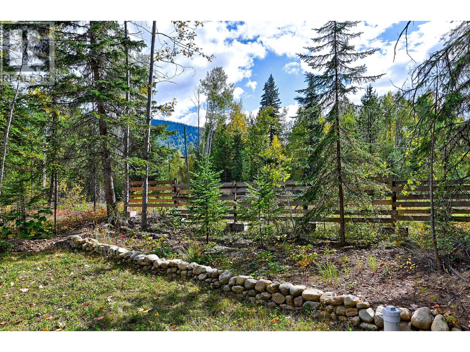644 GROUSE CREEK Road - 32