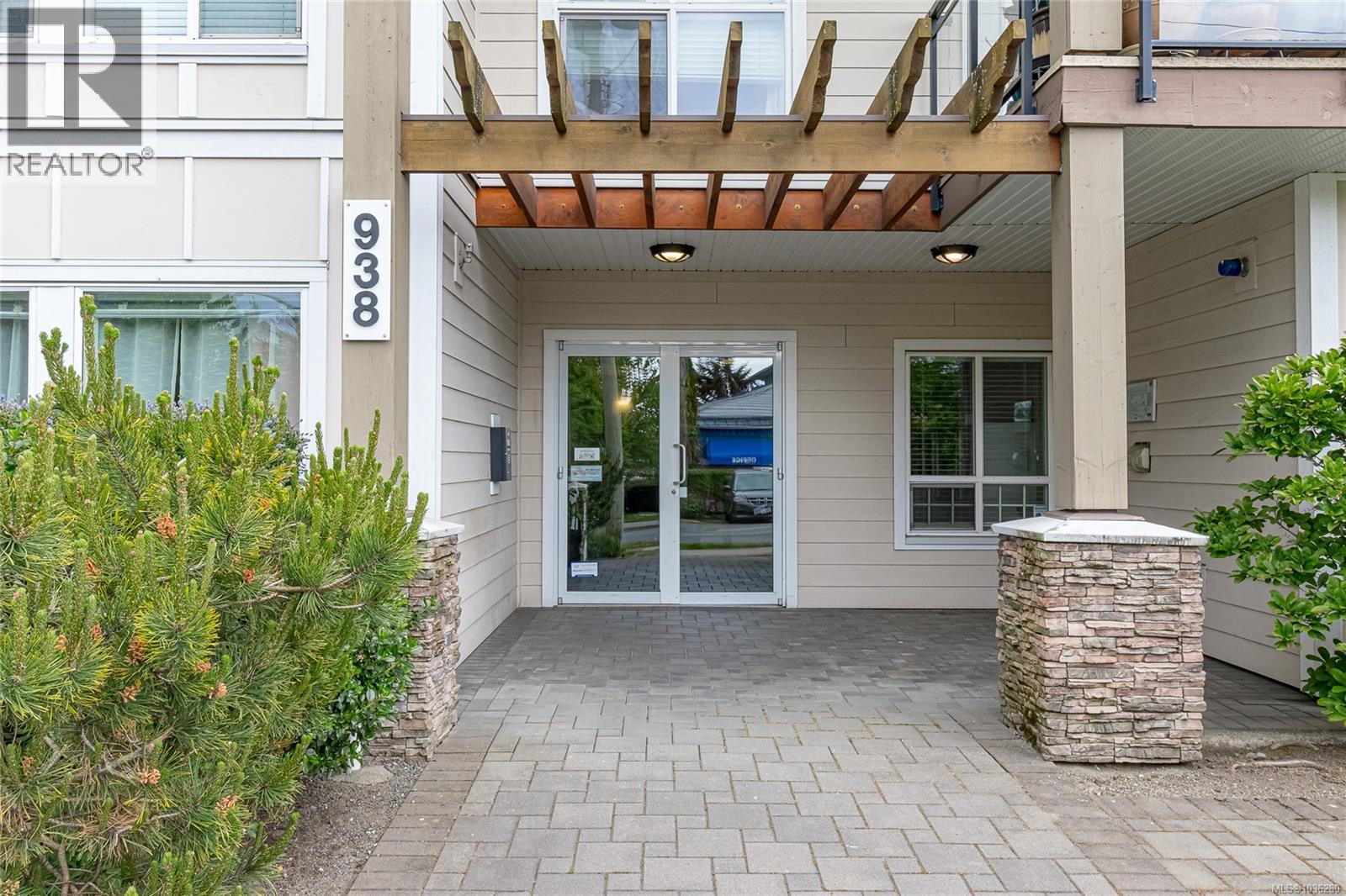 #309 938 Dunford Ave - Image 5