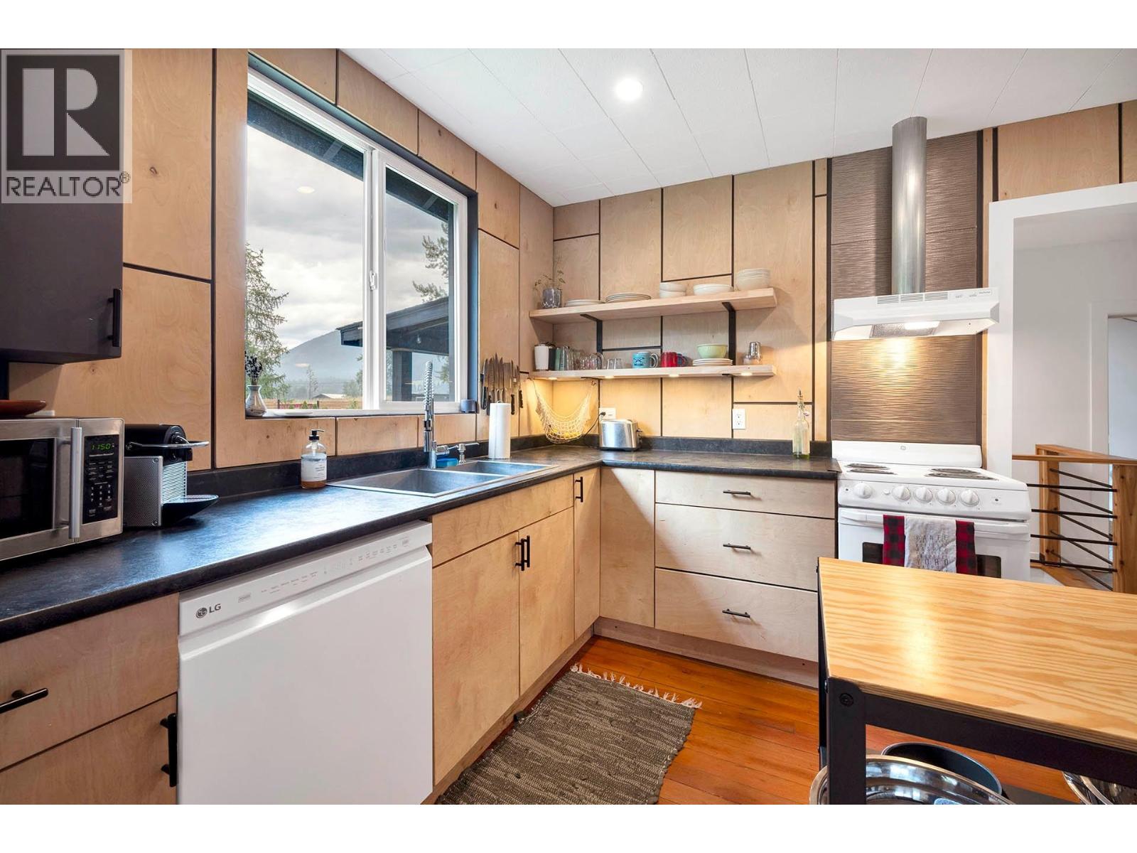 1615 BIRCH ISLAND LOST CRK Road - 14