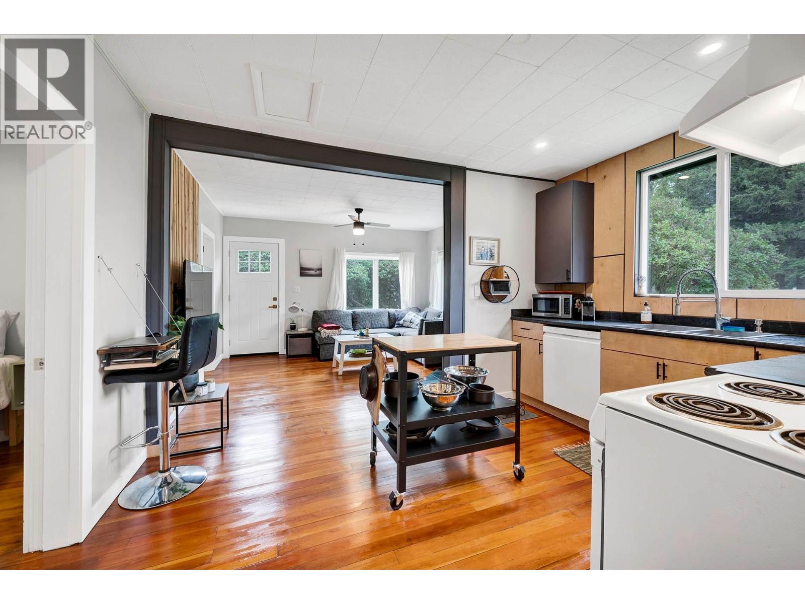 1615 BIRCH ISLAND LOST CRK Road - 16