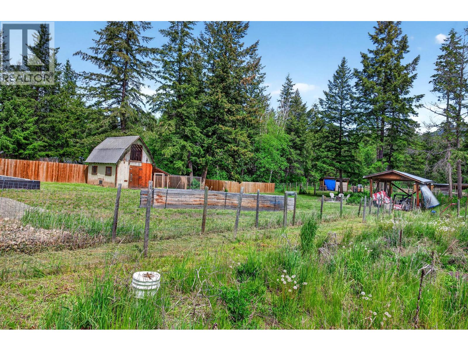 1256 HERN Road - 55