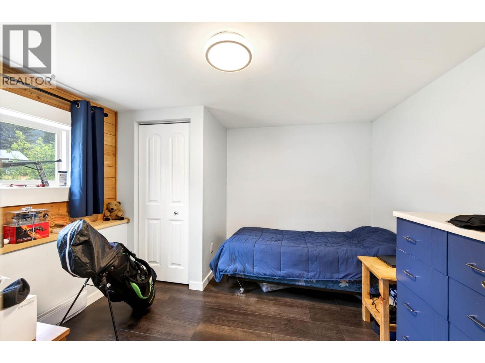 1256 HERN Road - 15