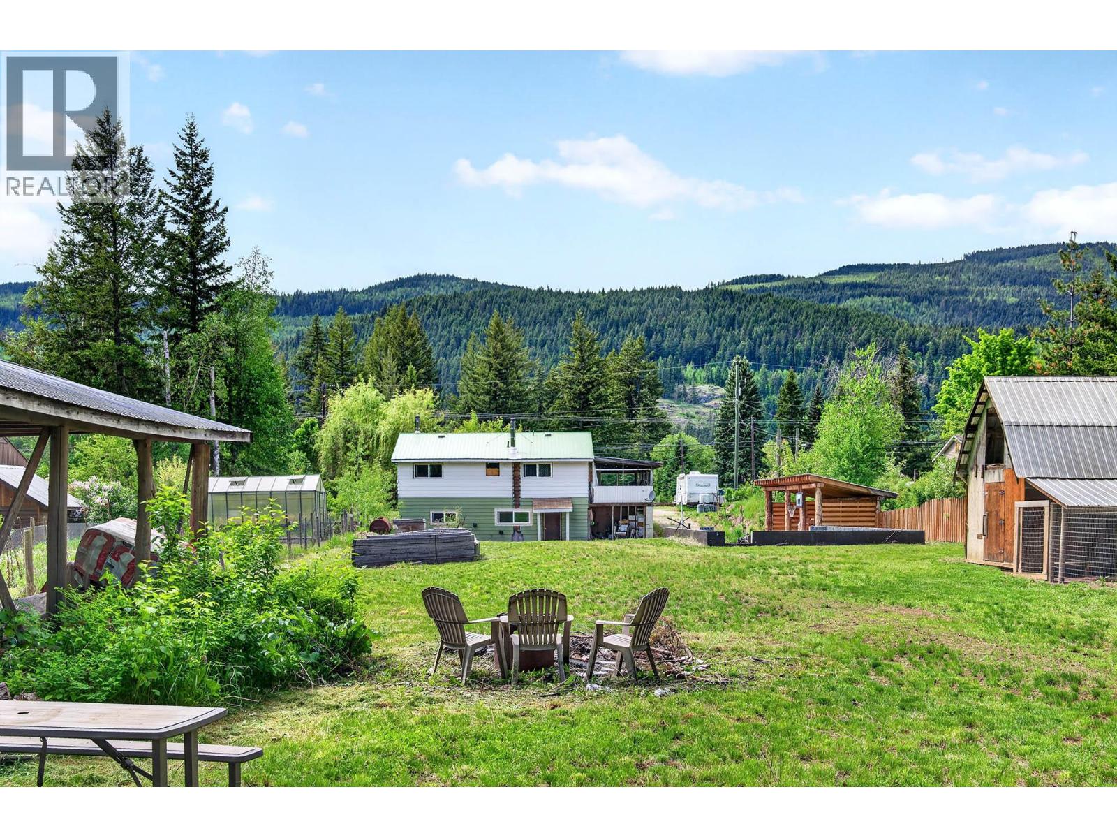 1256 HERN Road - 39