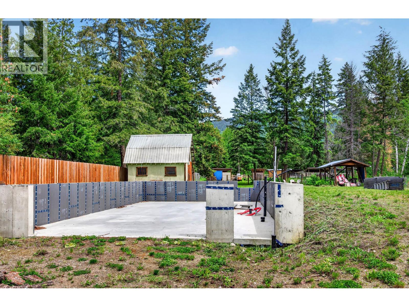 1256 HERN Road - 40