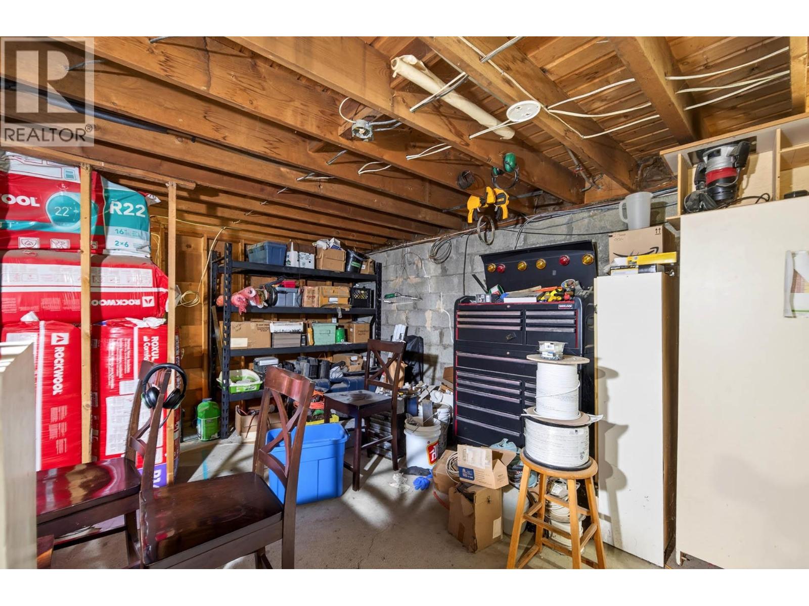 1256 HERN Road - 21