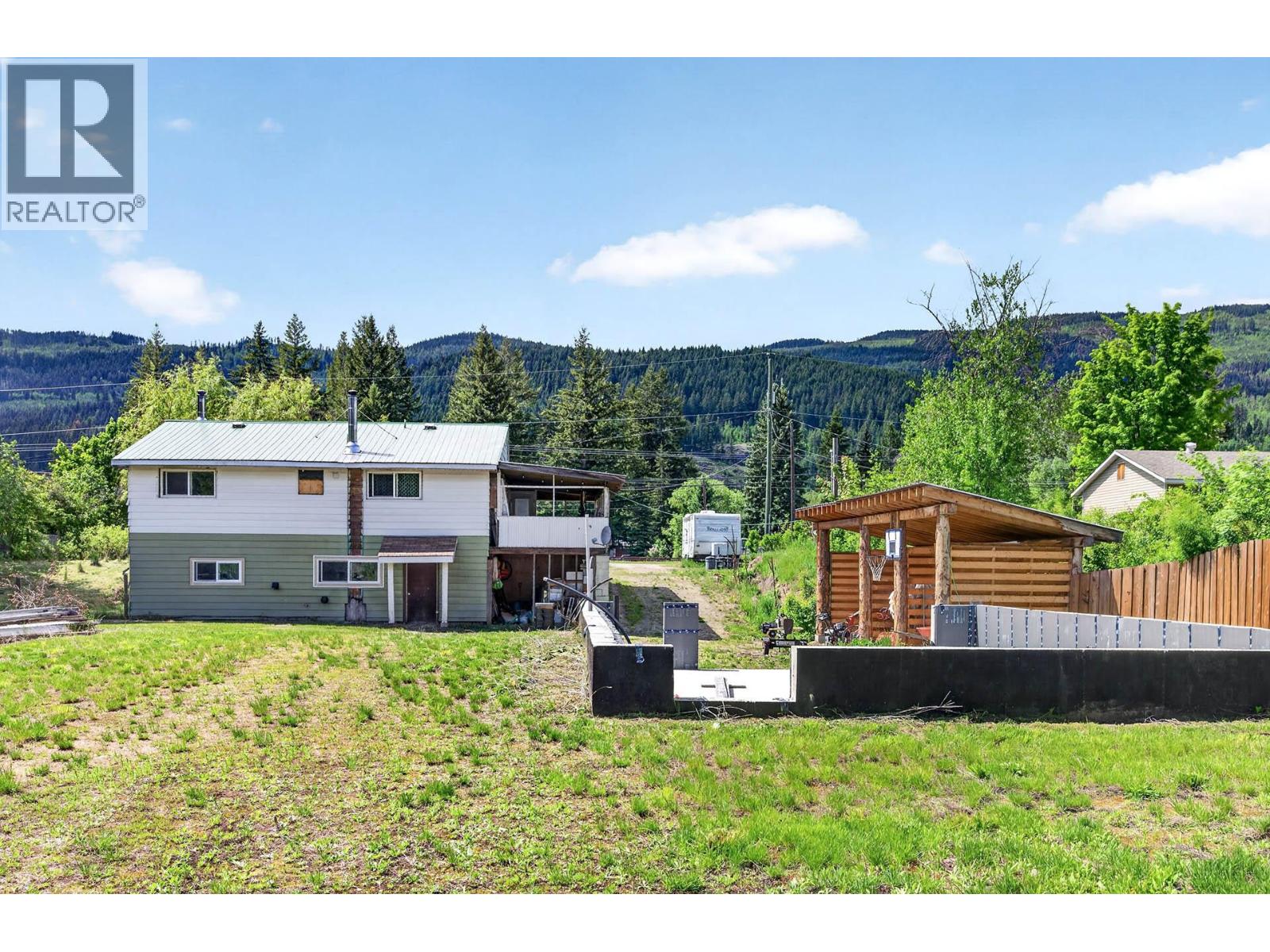 1256 HERN Road - 37