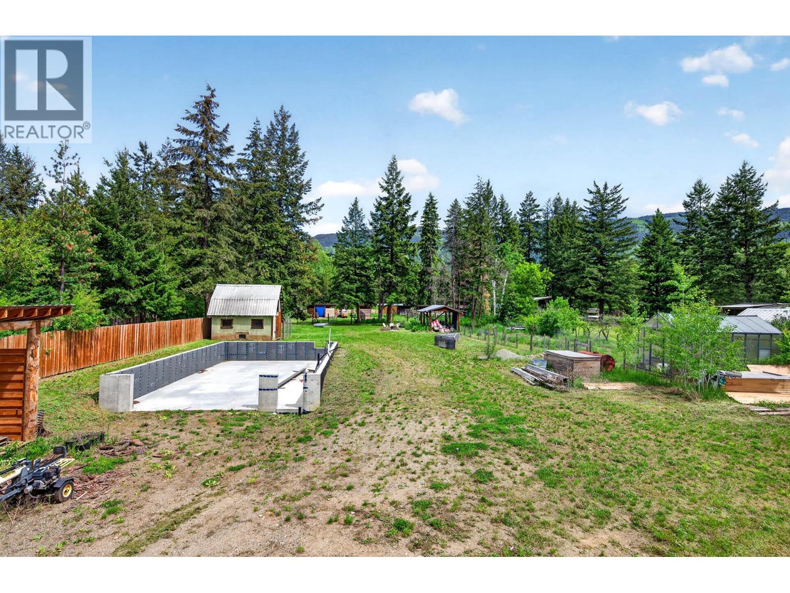 1256 HERN Road - 53