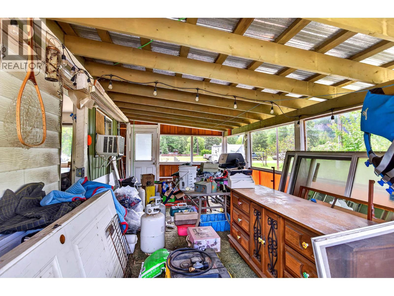 1256 HERN Road - 35