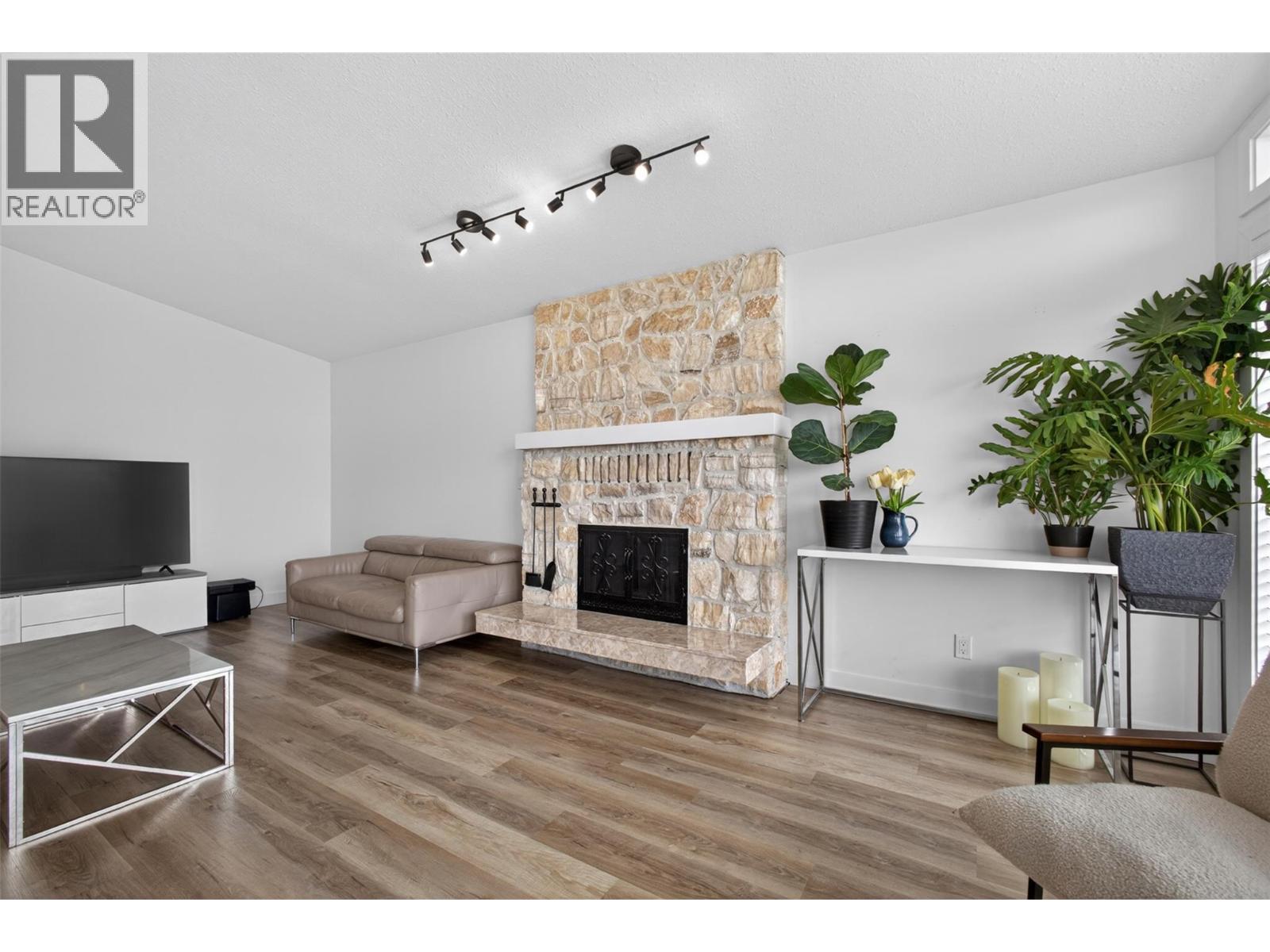 1750 Sonora Drive - 7