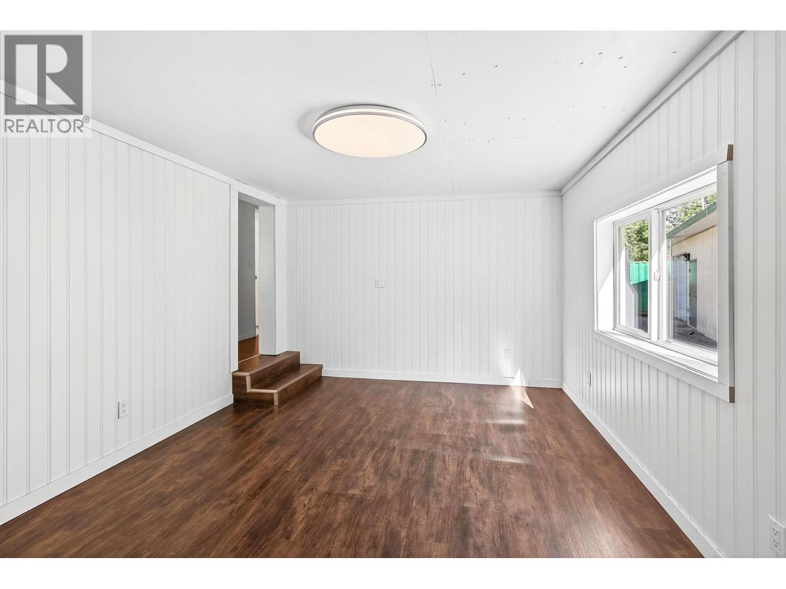 888 Barriere Lakes Road - 20