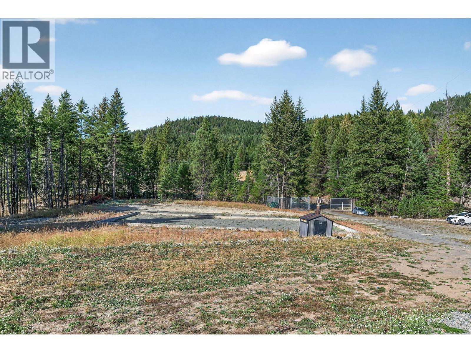 888 Barriere Lakes Road - 44