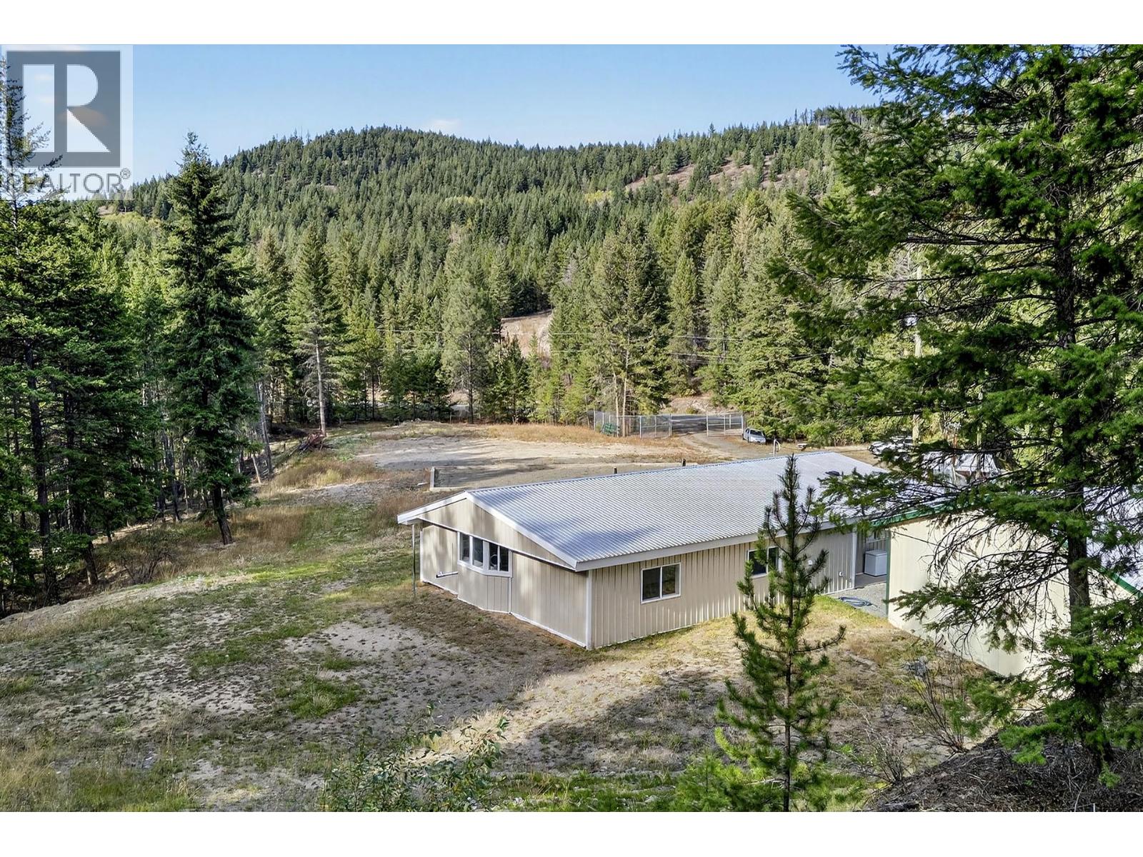 888 Barriere Lakes Road - 52
