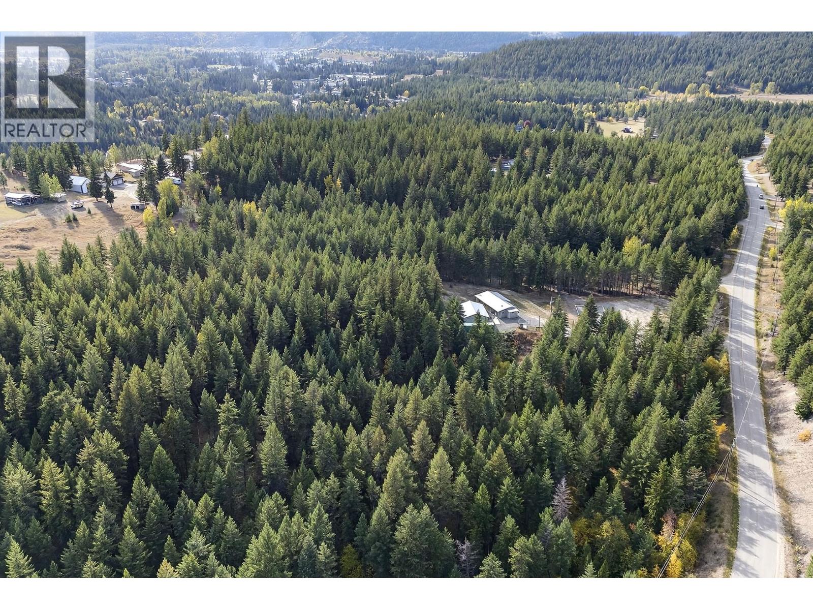 888 Barriere Lakes Road - 45