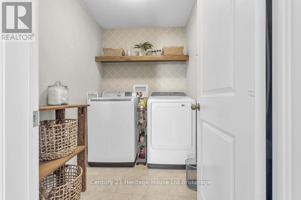 29 BROOKSIDE LANE - 24