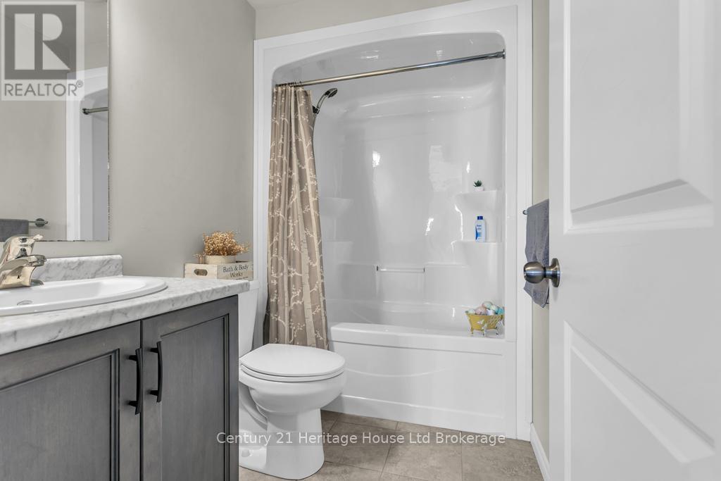 29 BROOKSIDE LANE - 25