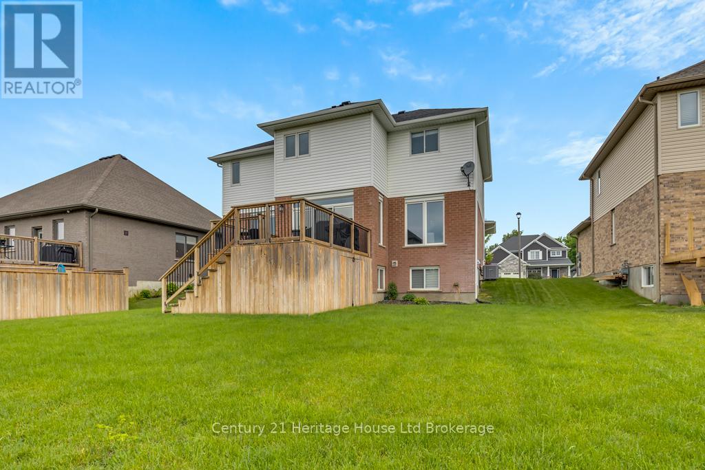 29 BROOKSIDE LANE - 37