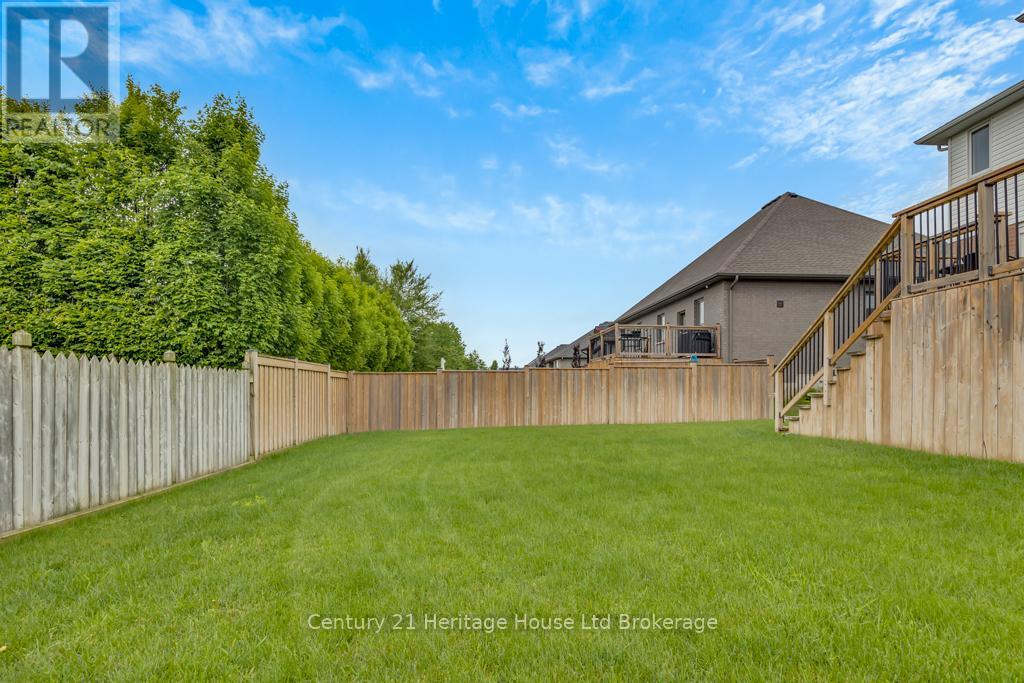 29 BROOKSIDE LANE - 40