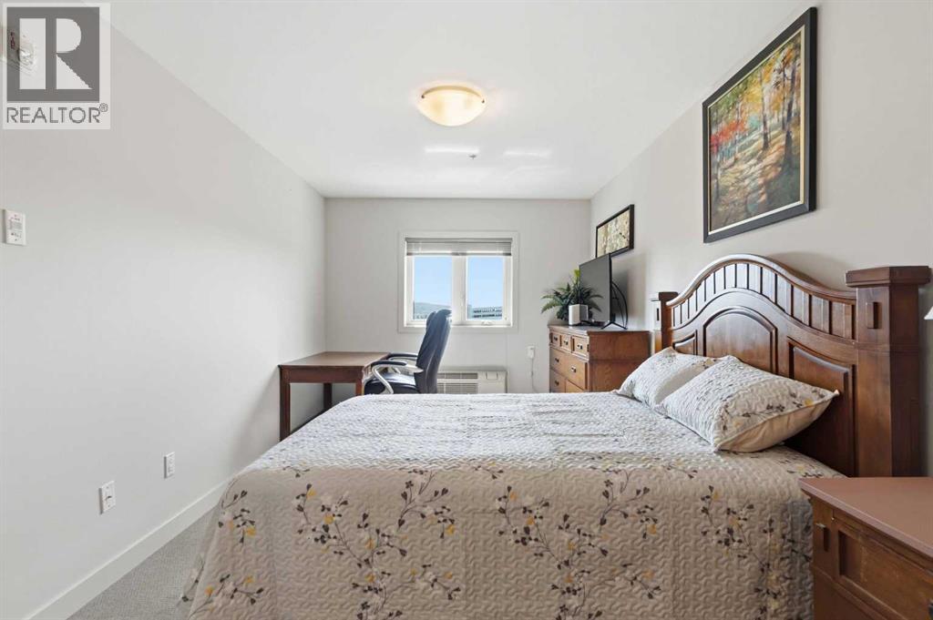 #522 8528 Manning Avenue - 15