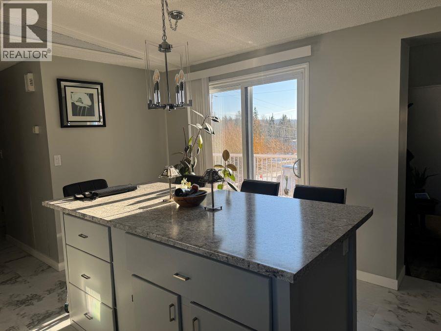 301 N BLACKBURN ROAD - 6