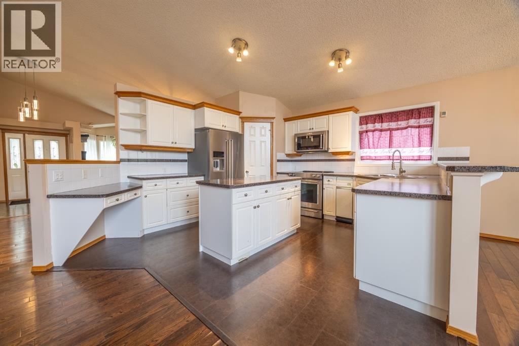 35 Maple Walk — photo 16