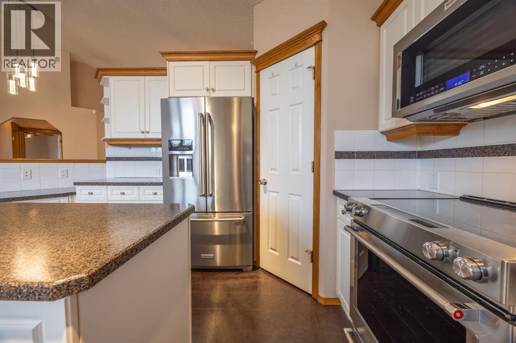 35 Maple Walk — photo 15