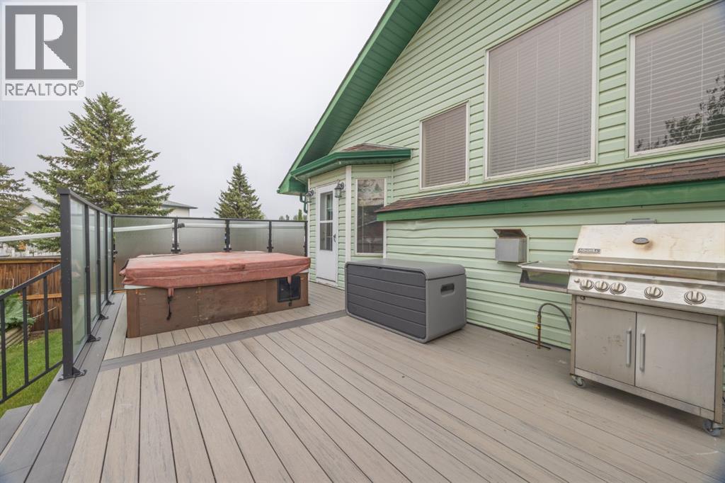 35 Maple Walk — photo 36