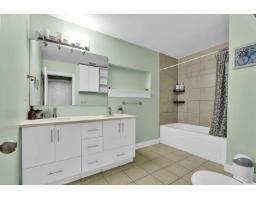 12943 112 Avenue, Surrey, BC V3T2S6 Photo 17