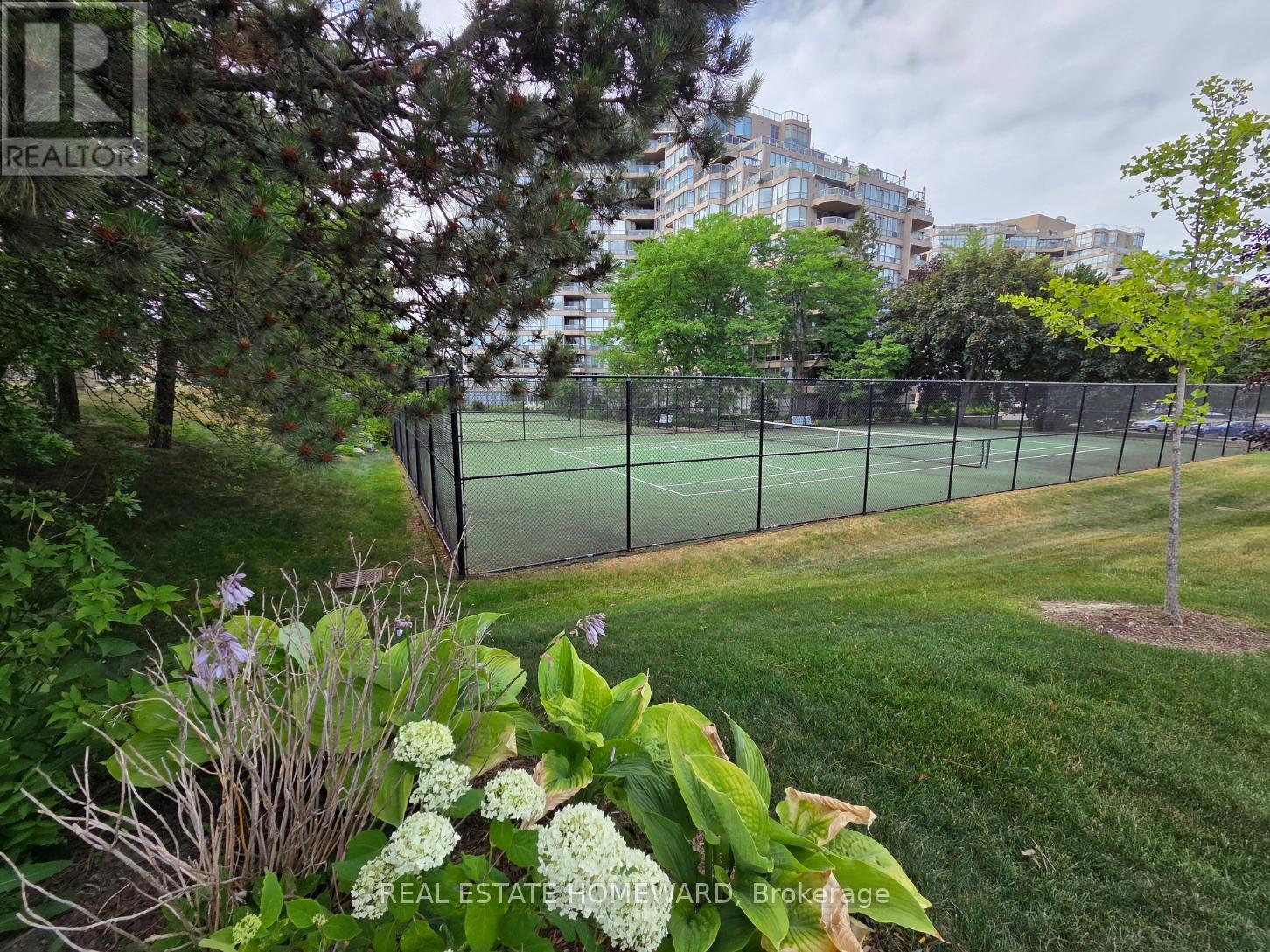 #311 20 GUILDWOOD PARKWAY - 41
