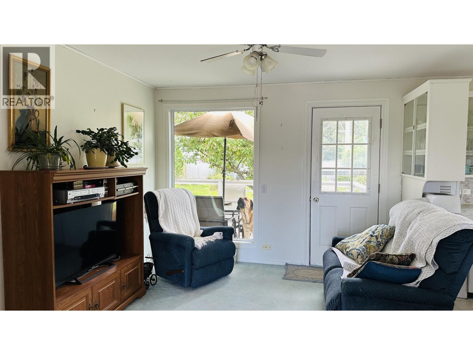 911 EWERT STREET - 3