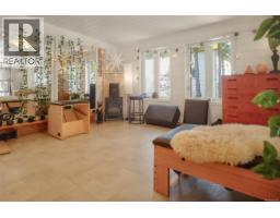 16 911 Campbell St, Tofino, BC V0R2Z0 Photo 13