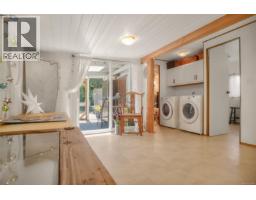 16 911 Campbell St, Tofino, BC V0R2Z0 Photo 14