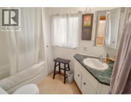 16 911 Campbell St, Tofino, BC V0R2Z0 Photo 19