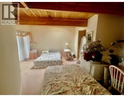 Primary Bedroom - 8200 Gun Lake Road W, Gold Bridge, BC V0K1P0 Photo 9