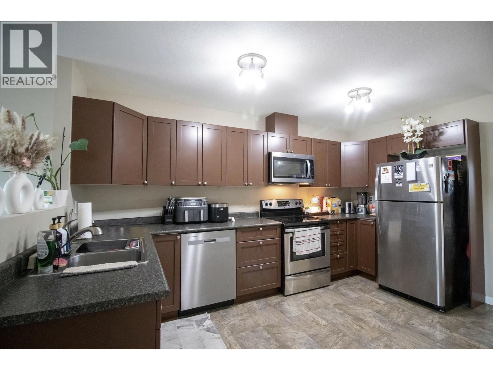 9218 102 AVENUE, Fort St. John