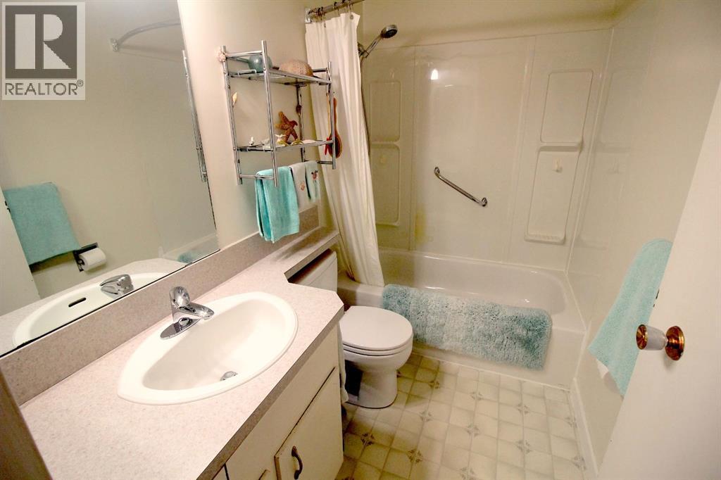 515 Blackthorn Road NE — photo 18