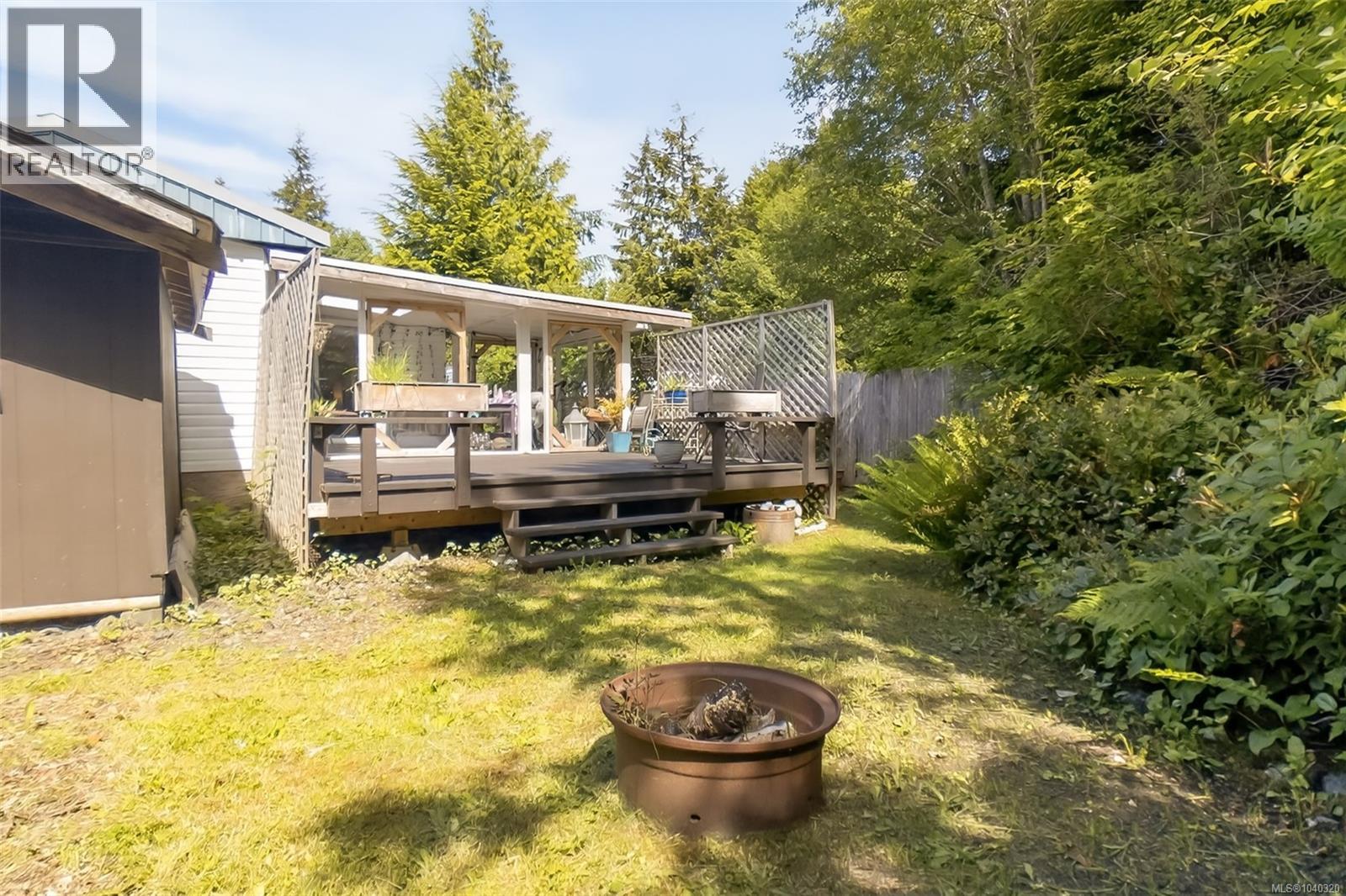 #16 911 Campbell St - 29