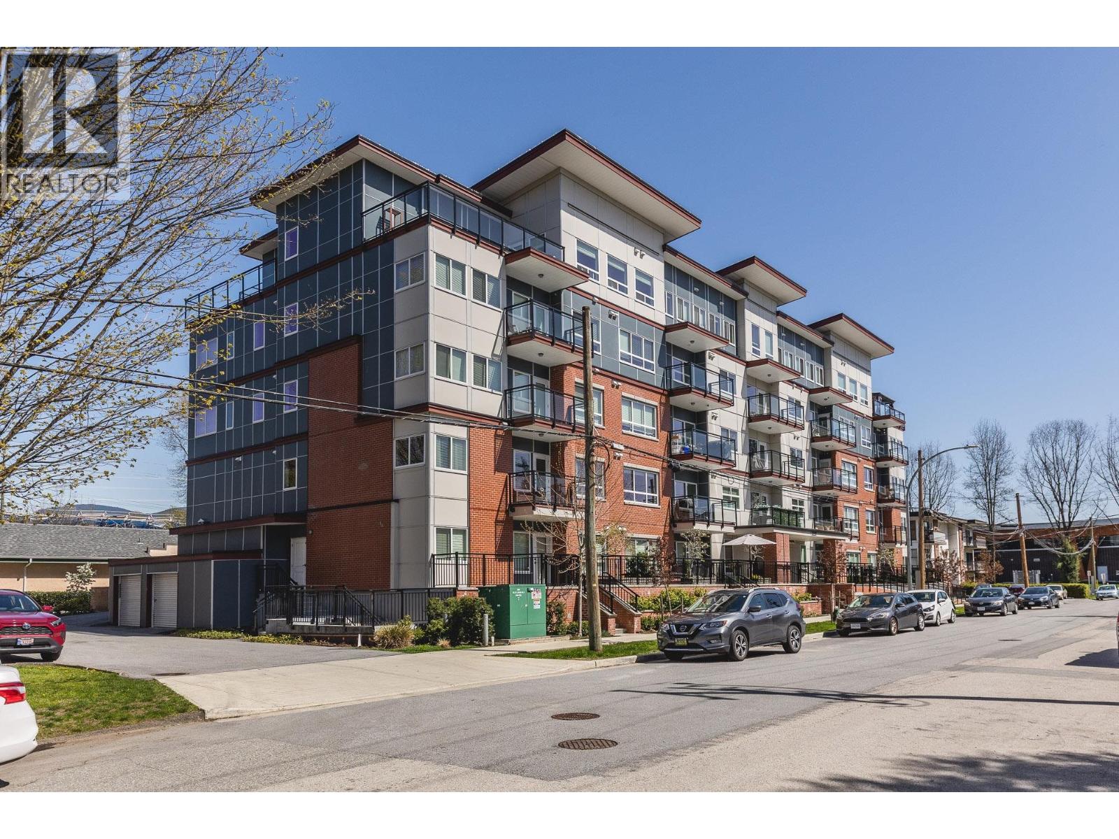 402 2229 ATKINS AVENUE, Port Coquitlam