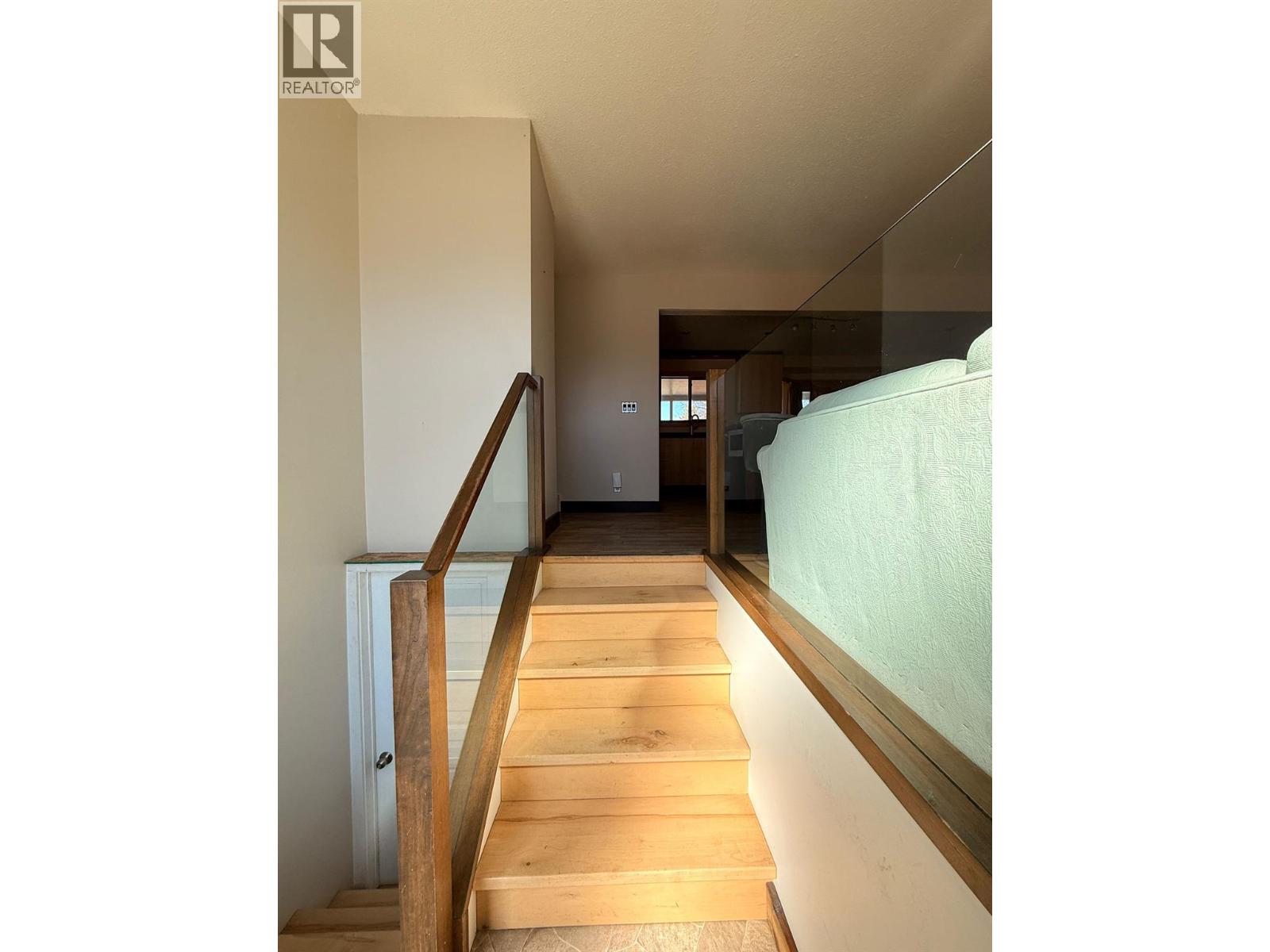  460 Mugford Road, Kelowna