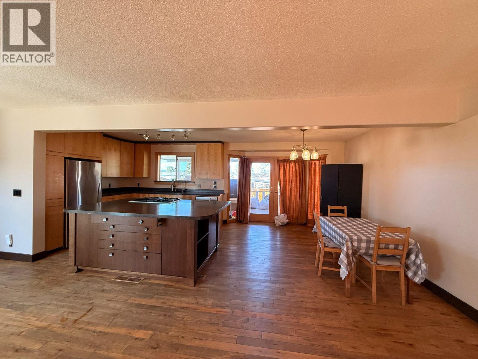  460 Mugford Road, Kelowna