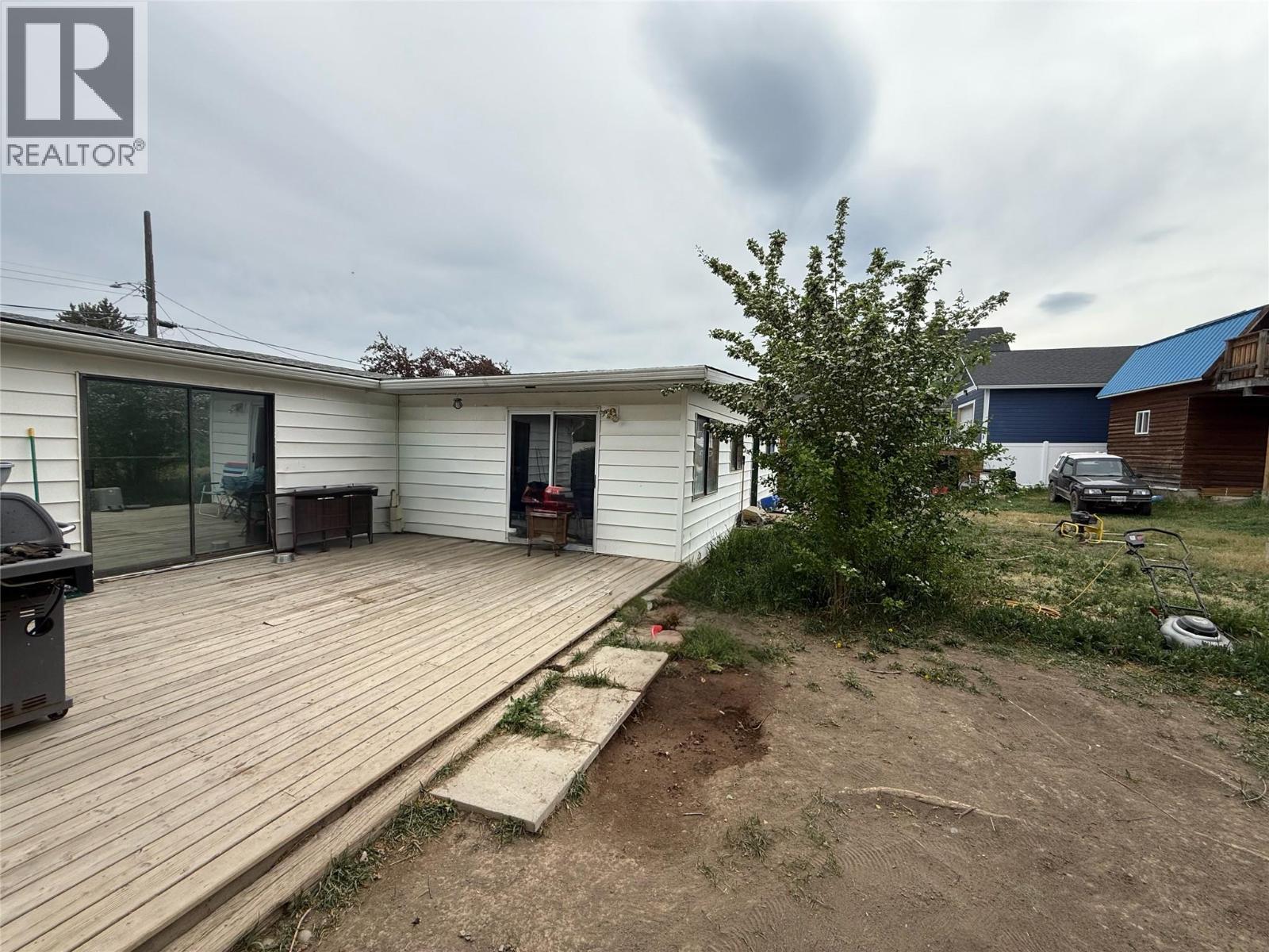 1417 FIR Avenue - 2