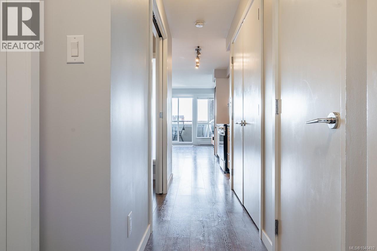 #302 517 Fisgard St - 18