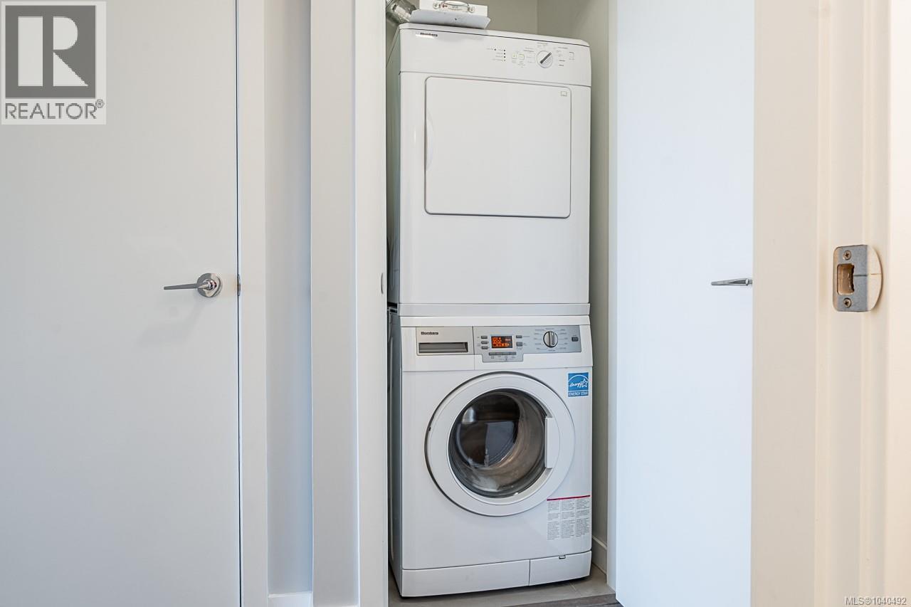 #302 517 Fisgard St - 19