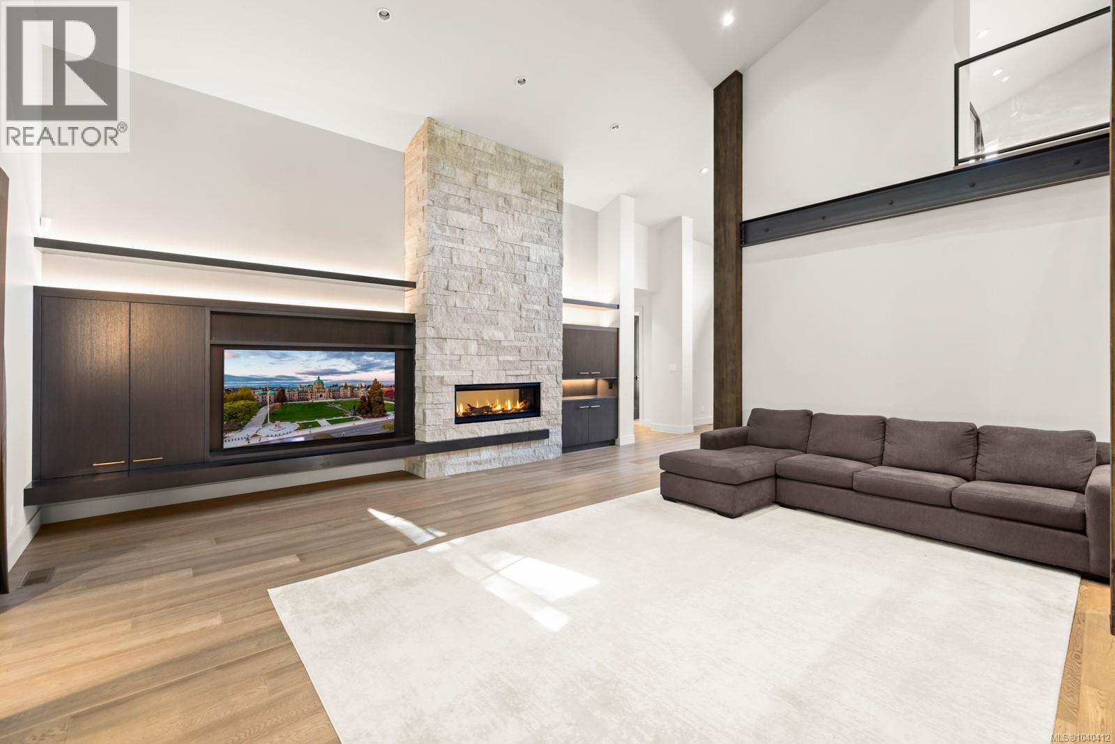  2215 Riviera Place, Langford