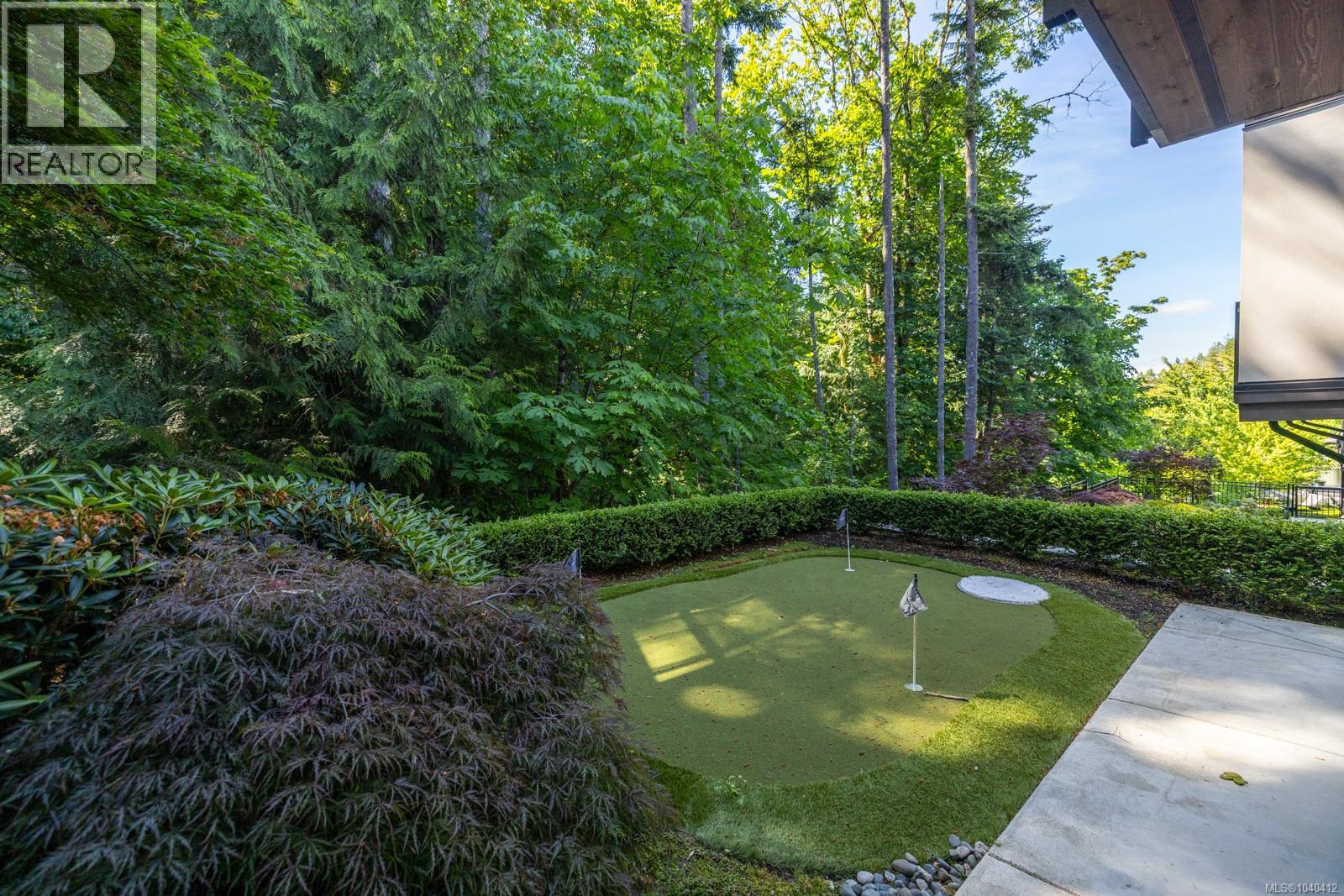  2215 Riviera Place, Langford
