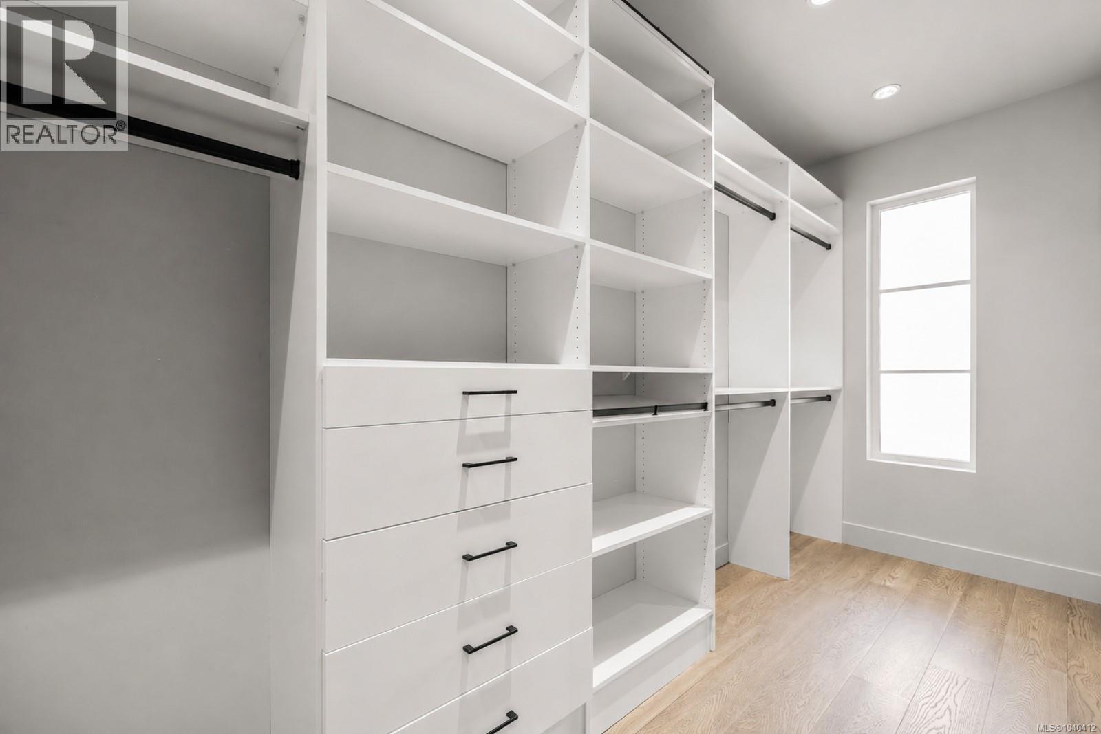  2215 Riviera Place, Langford