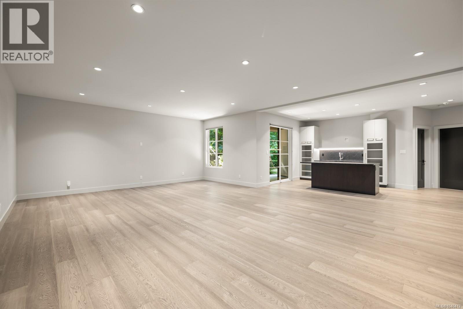 2215 Riviera Pl - 37