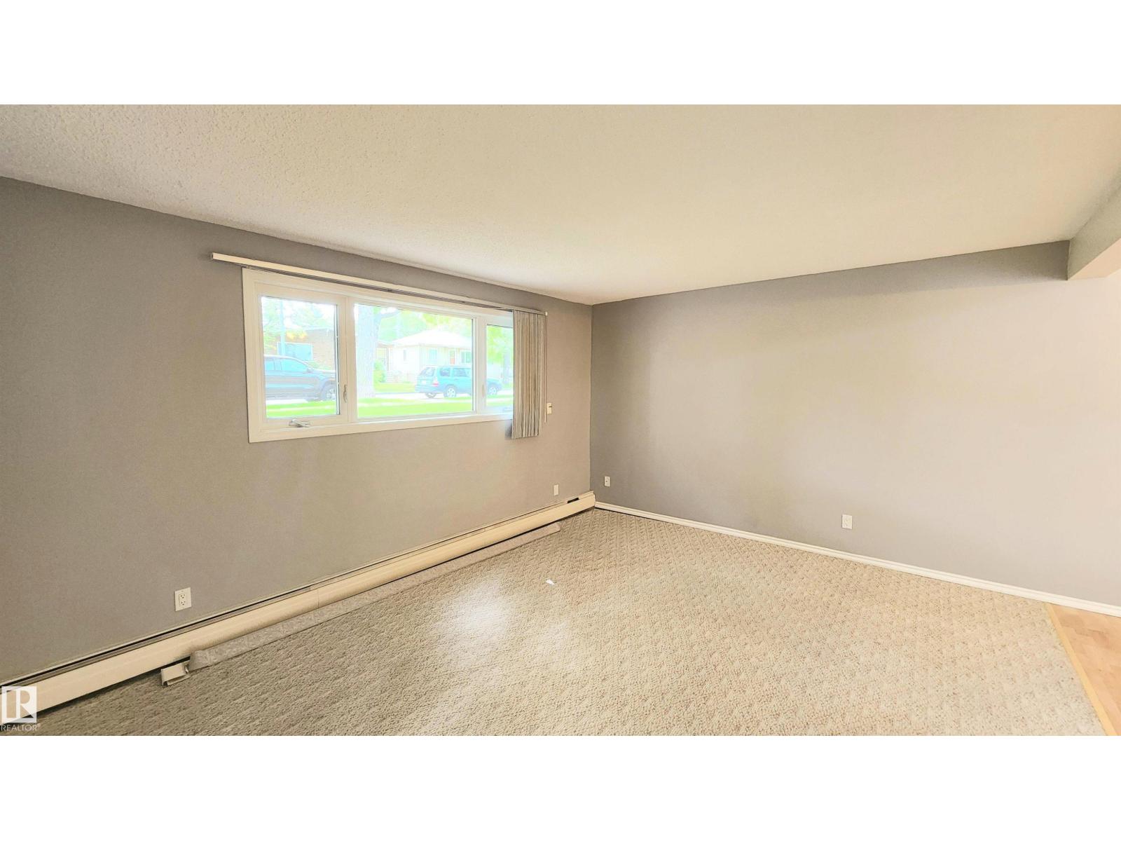8824 90 ST NW - 16
